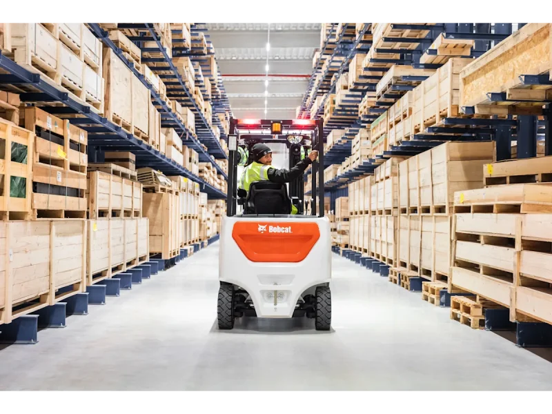 20240215-bobcat-emea-electric-forklifts-b25ns-gallery-6