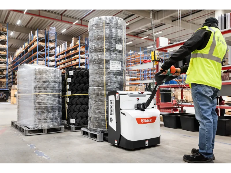 20240215-bobcat-emea-warehouse-equipment-bpm20s-7-gallery-1