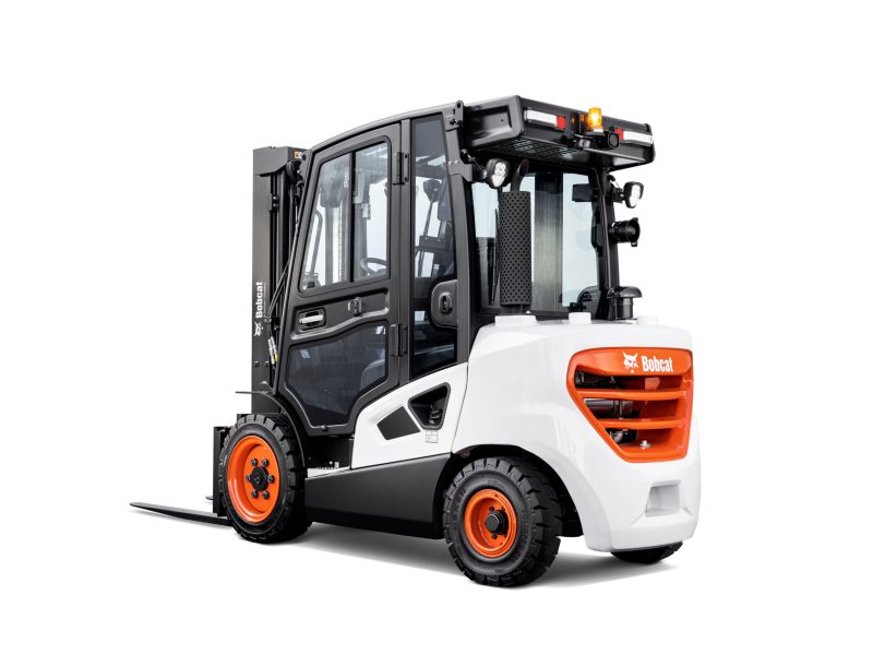 Bobcat-D30-Studio-(high-res)-(3) (1)